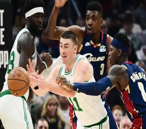 蒋圣龙面部,骨折,申花官方确,太阳城,太阳城娱乐,太阳城app,太阳城赌场